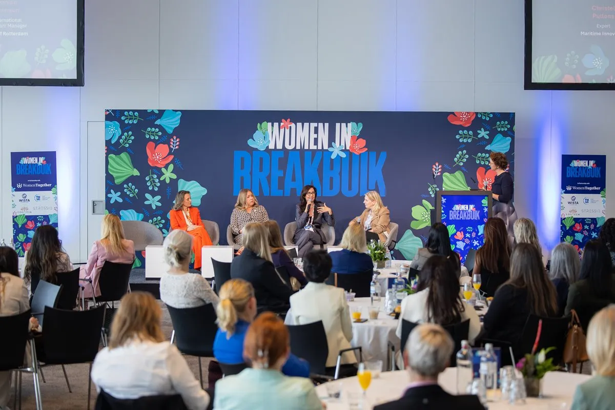 Panel discussion at the Women in Breakbulk Networking Breakfast at Breakbulk Europe.