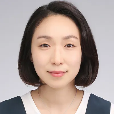 Naeyoung Lee